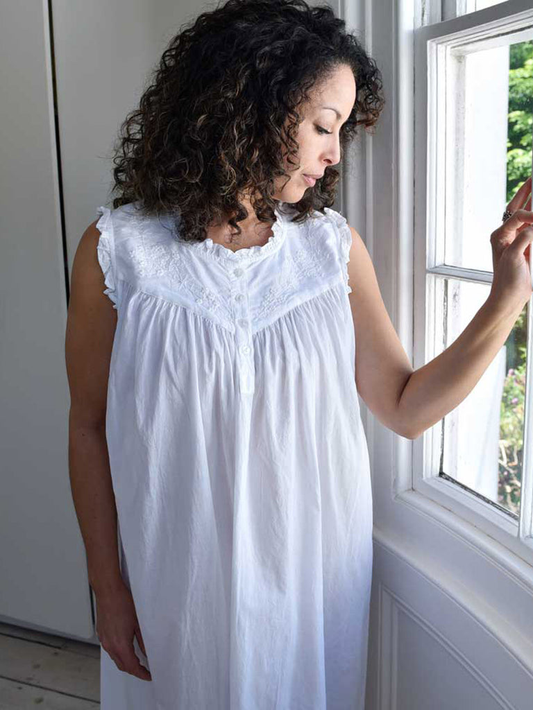 sleeveless cotton night dress La Cera Women's 100% Cotton Woven Sleeveless Long Nightgown 1286g
