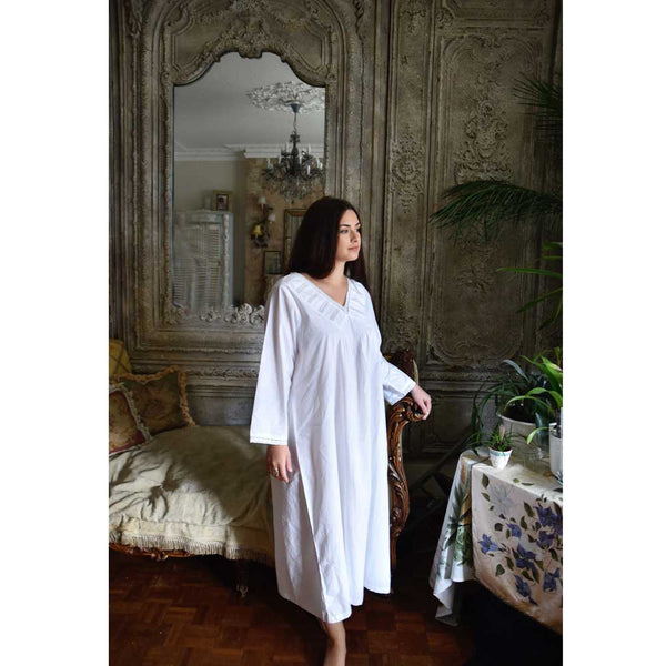 Janet Long Sleeved   Size : 14-16