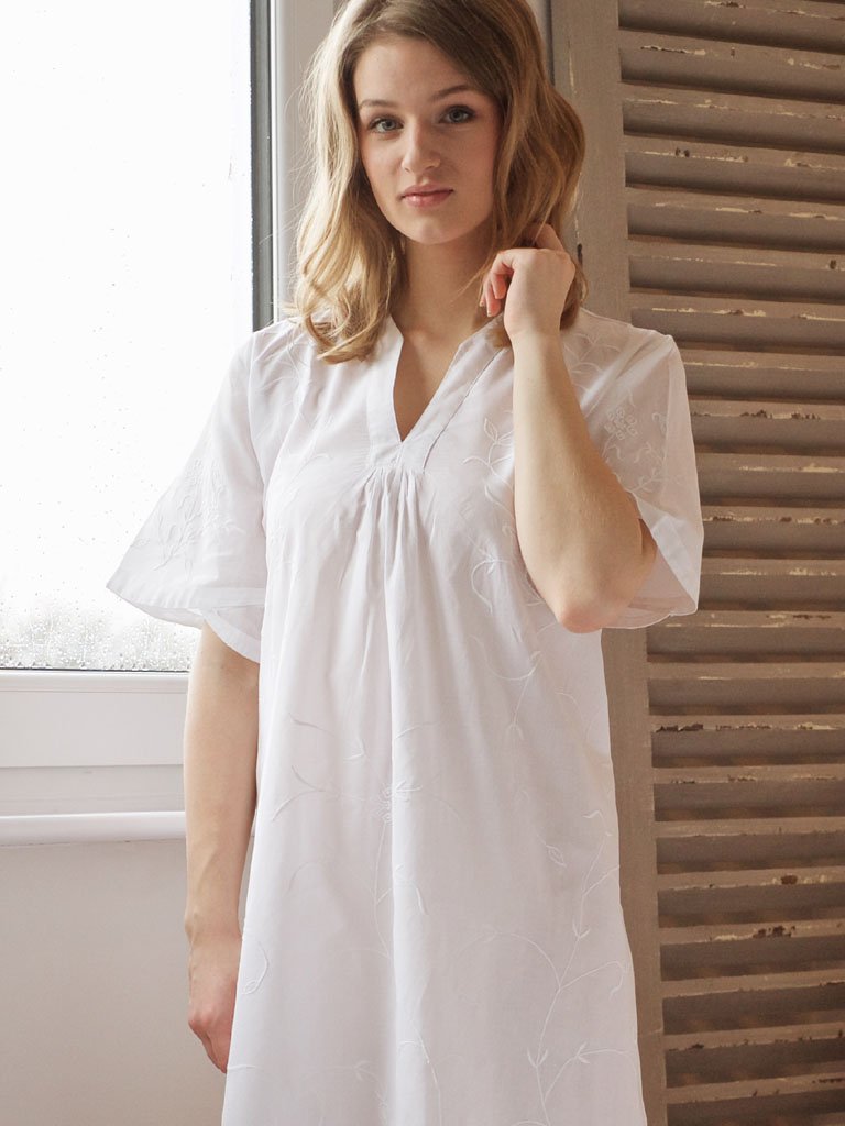 Pure White Cotton Ladies Short Sleeve Nightdress Classic Cotton